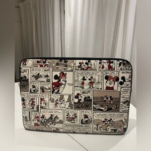 ❤️ Kate Spade Mickey Mouse Black and Cream Comic Print Laptop Bag/Case ❤️